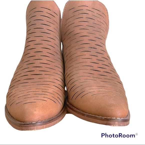 Steve Madden Leather Arowe Western Ankle Booties 7.5 - Picture 10 of 10